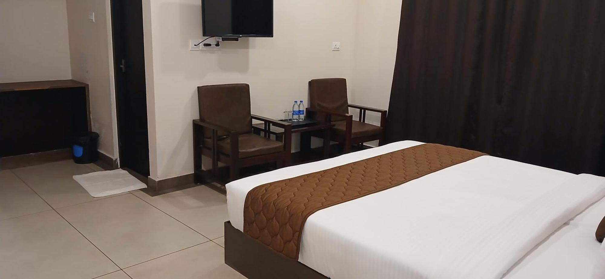 Hotel Pankaj Residency Guruvāyūr 外观 照片