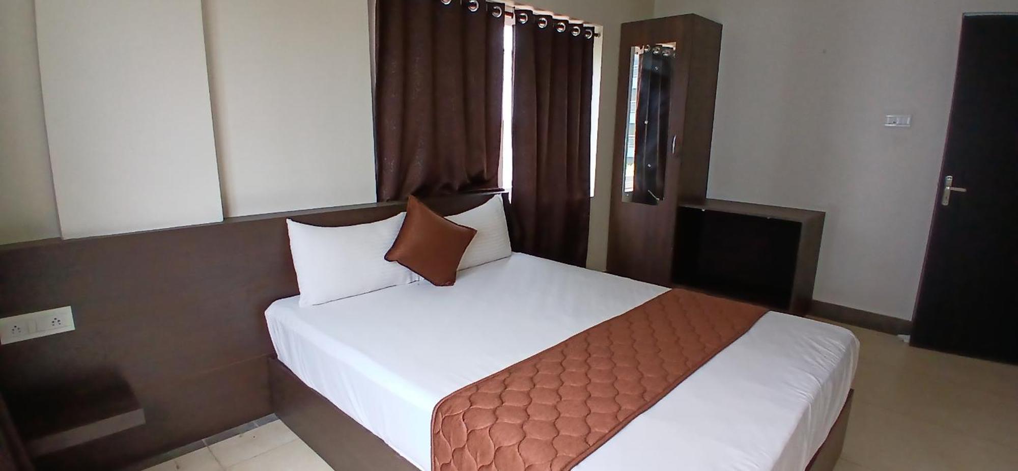 Hotel Pankaj Residency Guruvāyūr 外观 照片